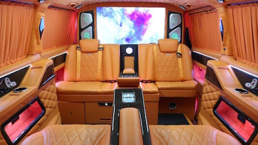 Minivan max. 6 Pers. 